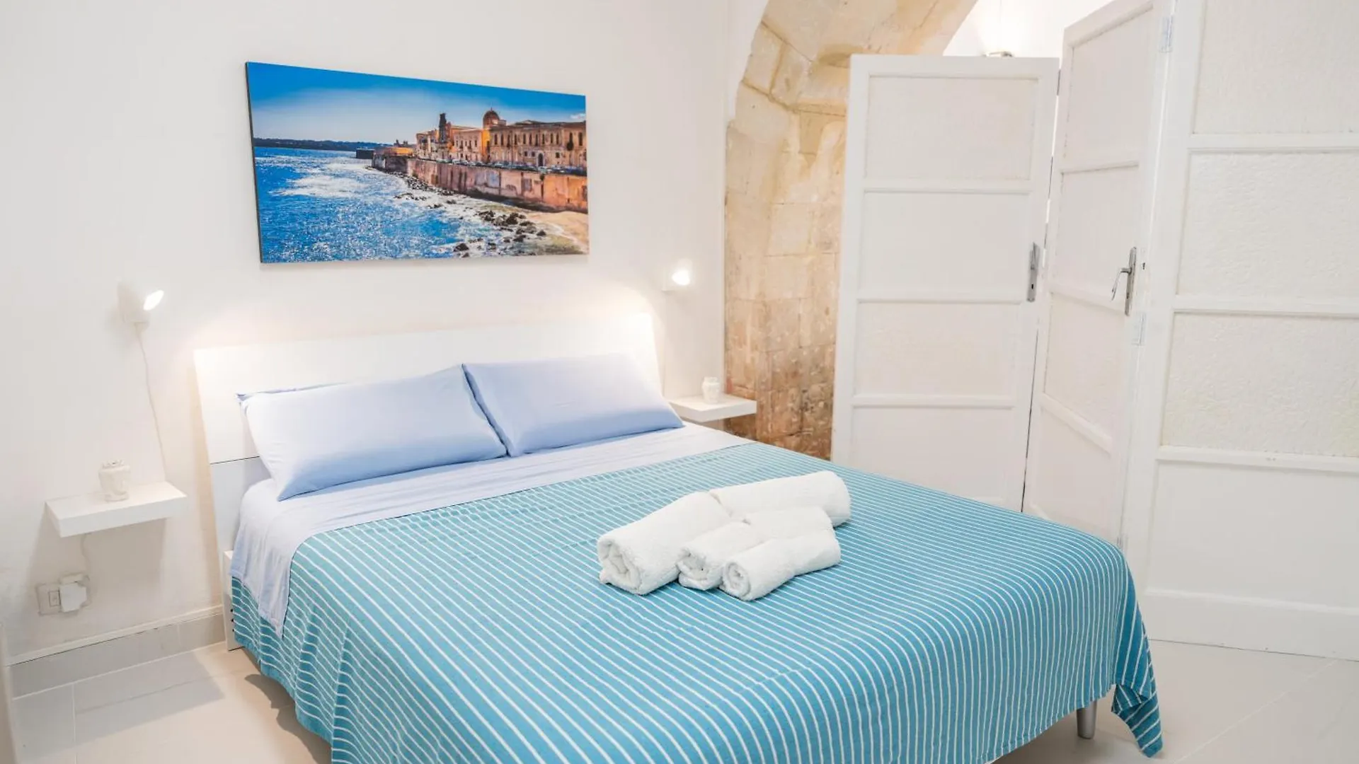 Villa La Sicilia in un Sogno Vista Mare Syracuse 0*,  Italia